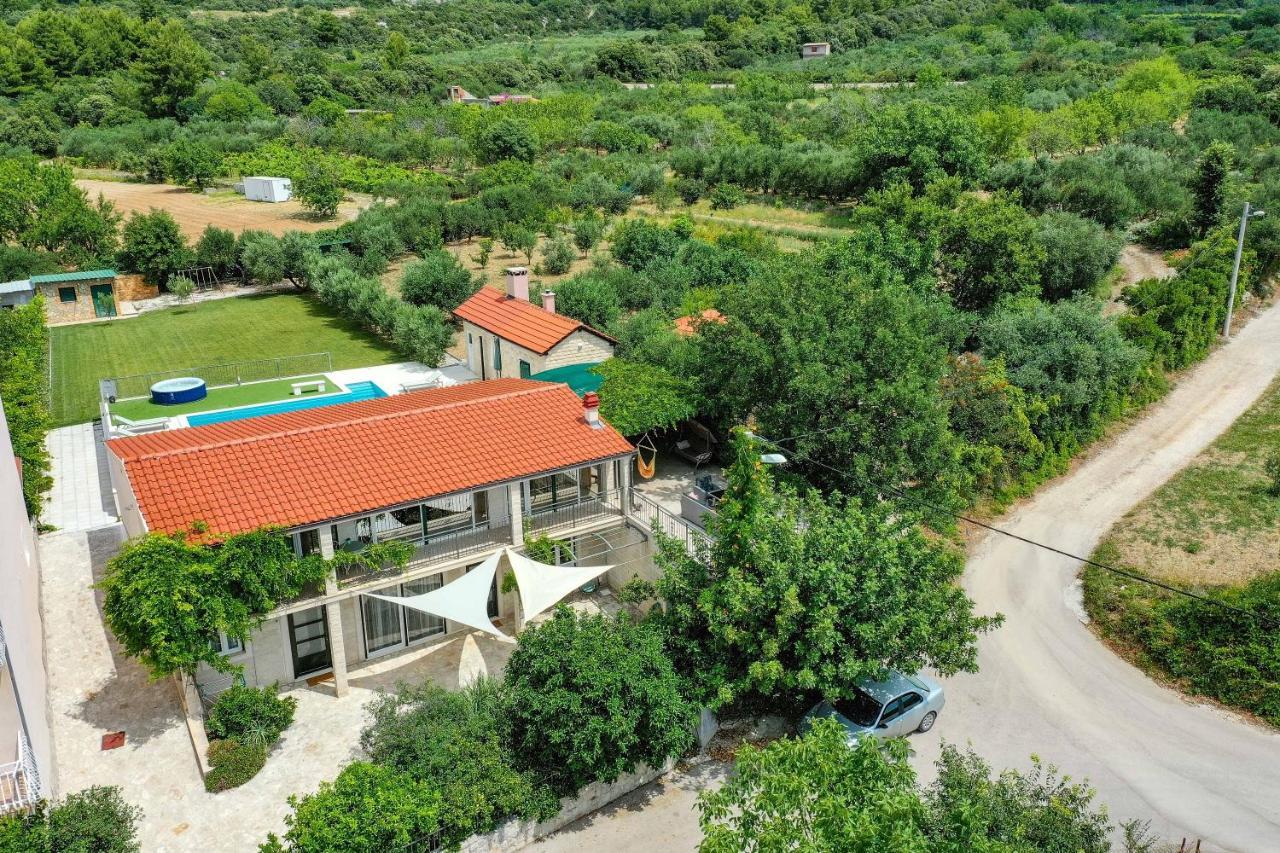 Home Away From Home With Outdoor Pool, Botanical Garden And A Beautiful Sea View Kastela Ngoại thất bức ảnh