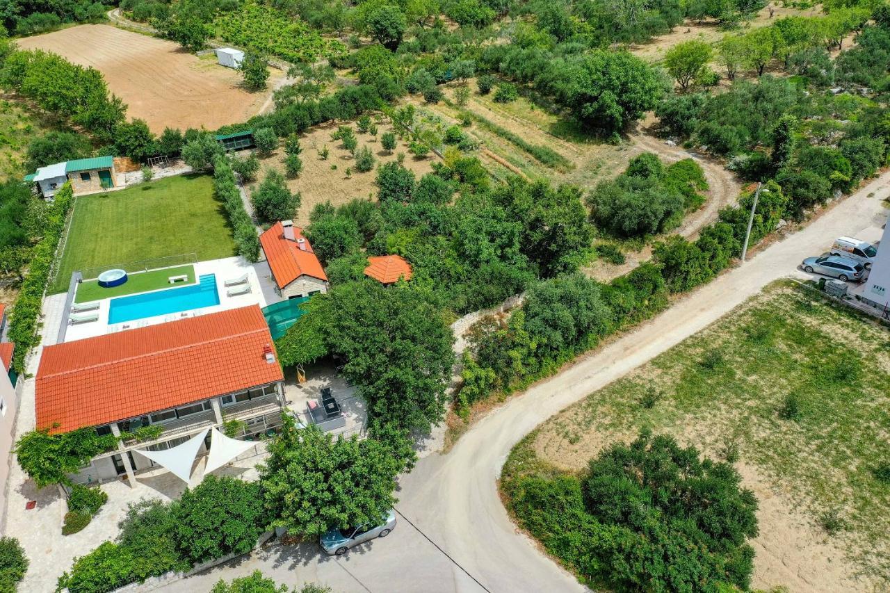 Home Away From Home With Outdoor Pool, Botanical Garden And A Beautiful Sea View Kastela Ngoại thất bức ảnh