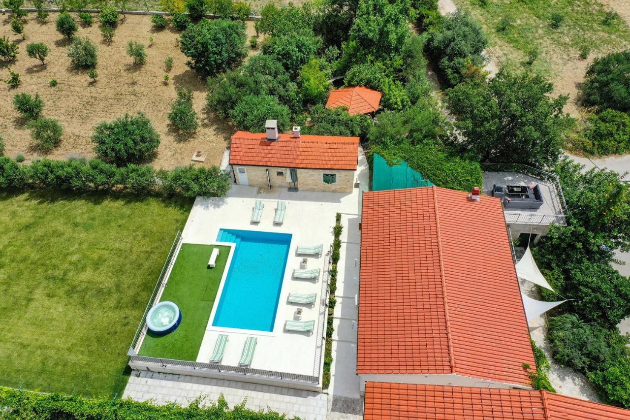 Home Away From Home With Outdoor Pool, Botanical Garden And A Beautiful Sea View Kastela Ngoại thất bức ảnh