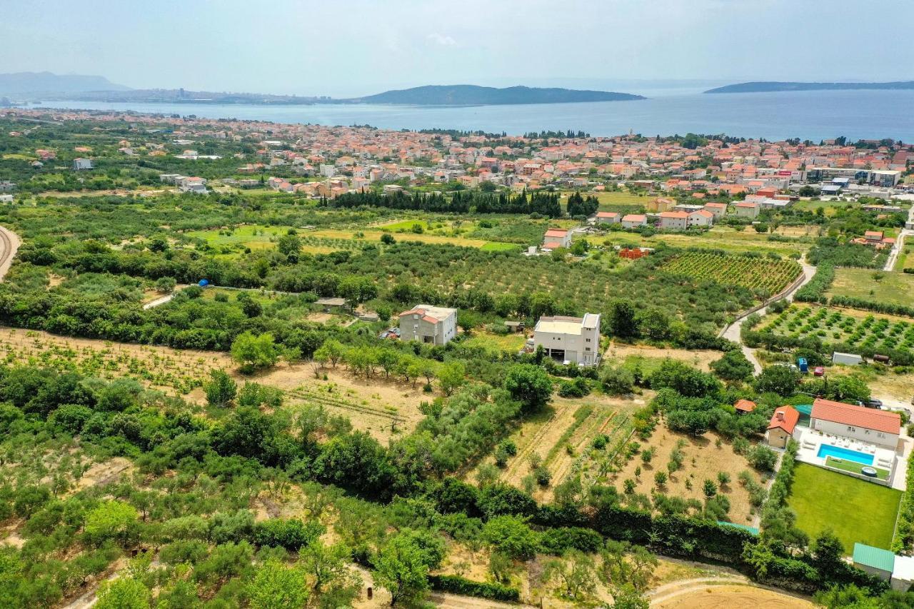Home Away From Home With Outdoor Pool, Botanical Garden And A Beautiful Sea View Kastela Ngoại thất bức ảnh