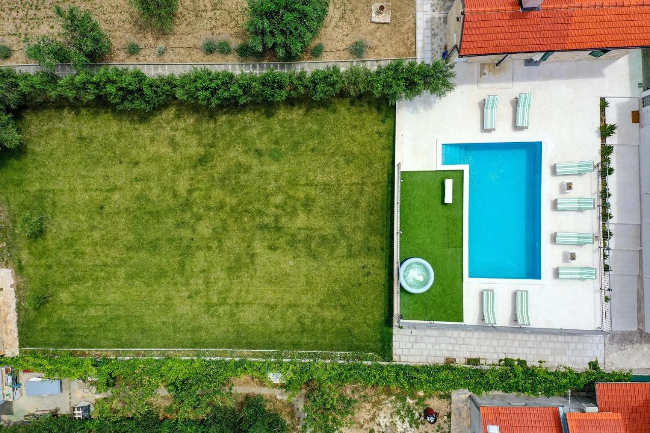 Home Away From Home With Outdoor Pool, Botanical Garden And A Beautiful Sea View Kastela Ngoại thất bức ảnh