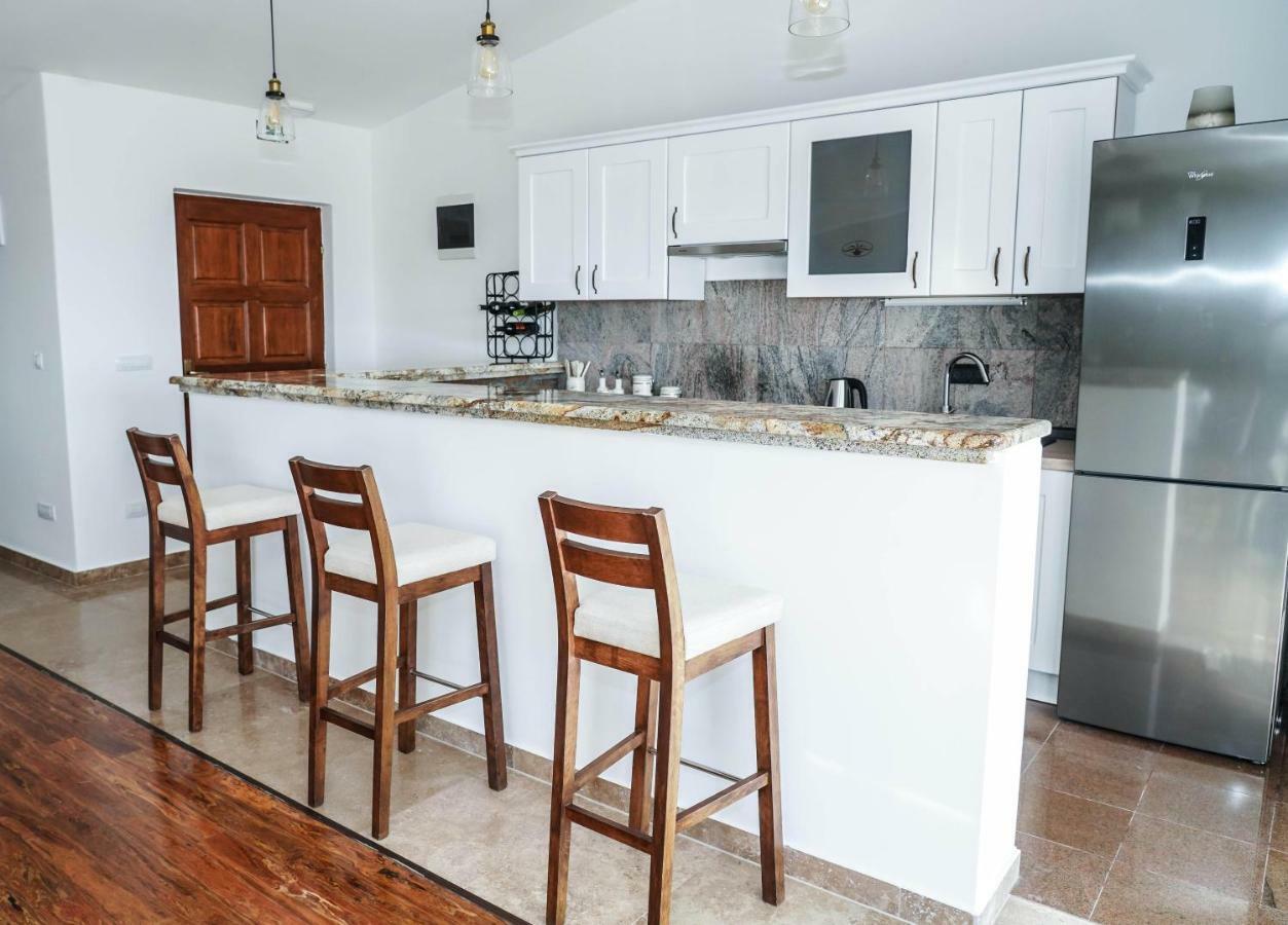 Home Away From Home With Outdoor Pool, Botanical Garden And A Beautiful Sea View Kastela Ngoại thất bức ảnh