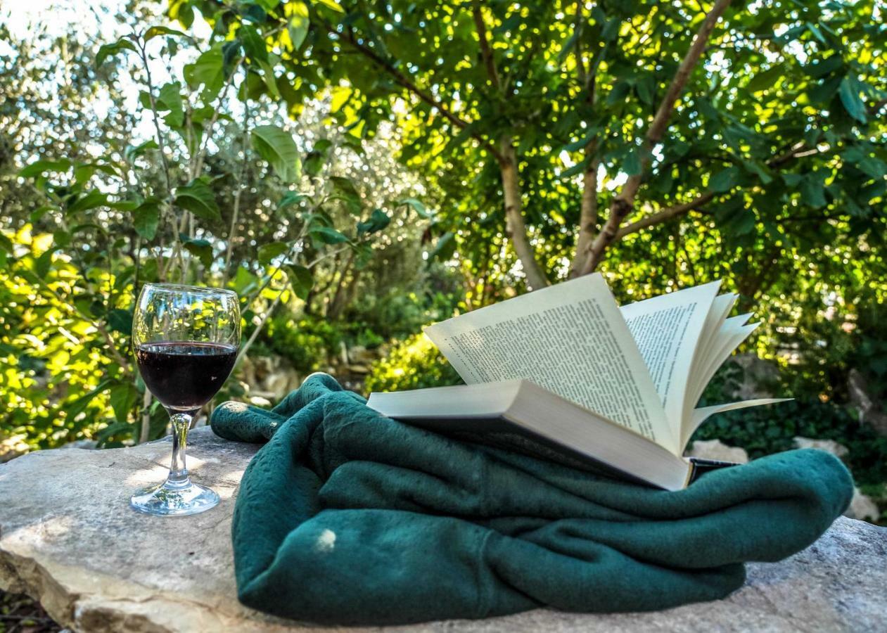 Home Away From Home With Outdoor Pool, Botanical Garden And A Beautiful Sea View Kastela Ngoại thất bức ảnh