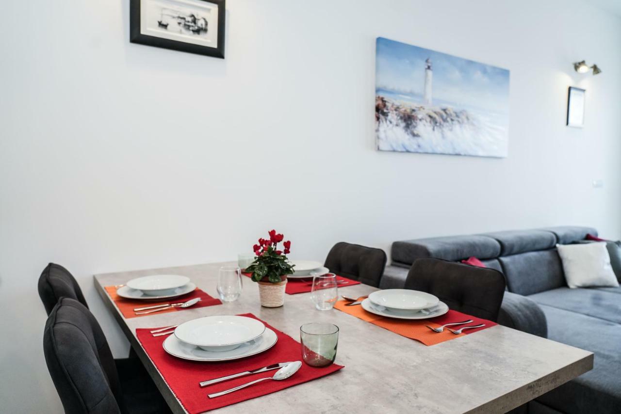 Home Away From Home With Outdoor Pool, Botanical Garden And A Beautiful Sea View Kastela Ngoại thất bức ảnh